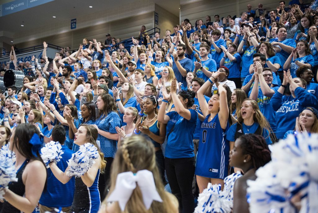 Students cheering at a game in Kimmel Arena